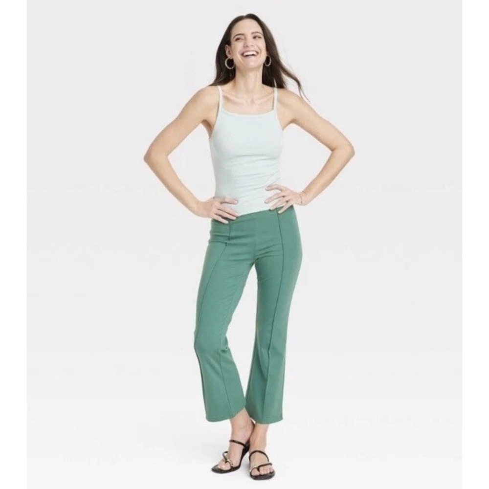 A New Day NWT XS High Rise Pintuck Ponte Kick Flare Cropped Pants‎ Green Stretch